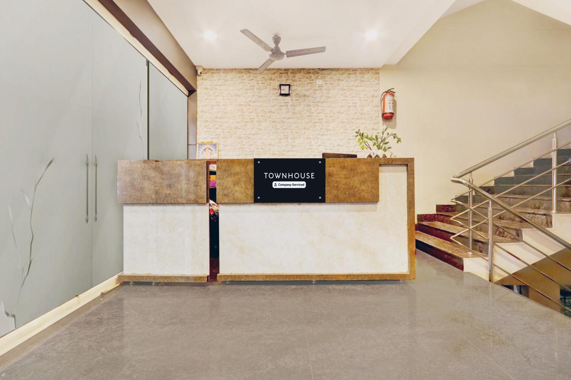 Super Townhouse Daba Garden Road Hotel Visakhapatnam Exterior foto